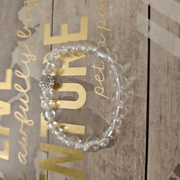 Bracelets - Picture 4 of 8